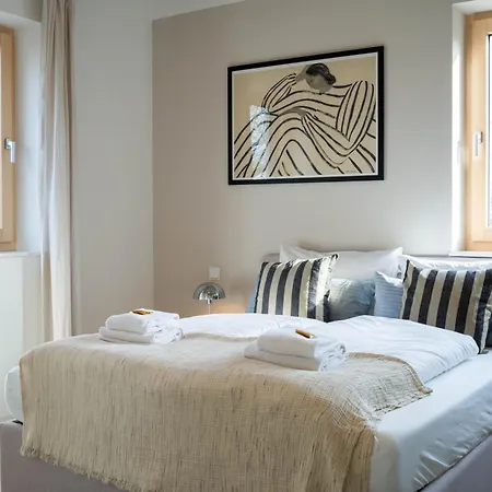 Dreamcation - Boardinghouse Sued